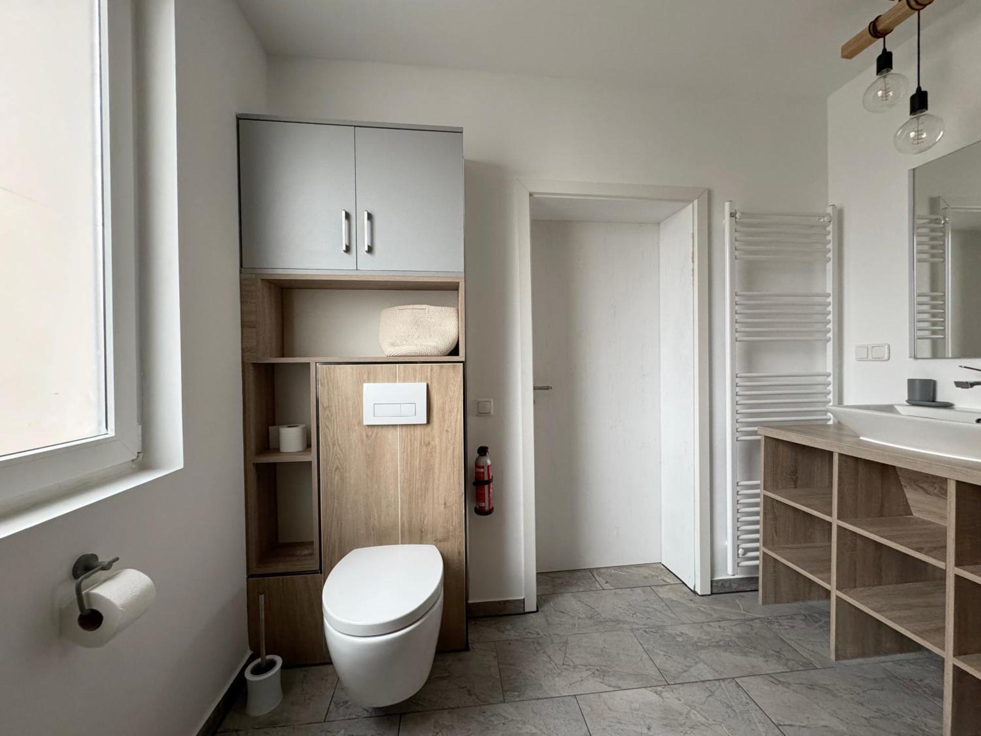 Huge Apartment With Sauna And Free Parking Дуйсбург Екстериор снимка