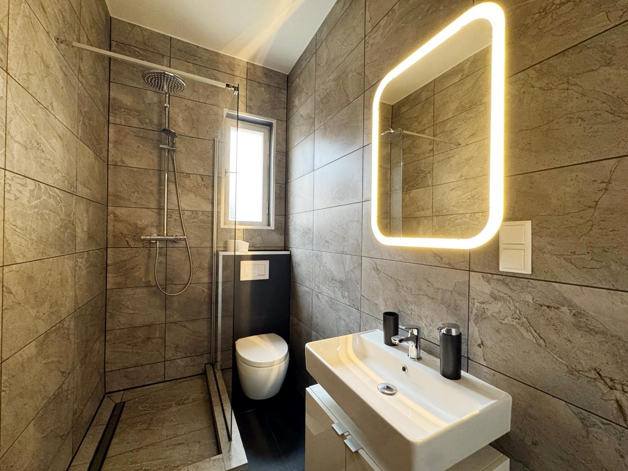 Huge Apartment With Sauna And Free Parking Дуйсбург Екстериор снимка