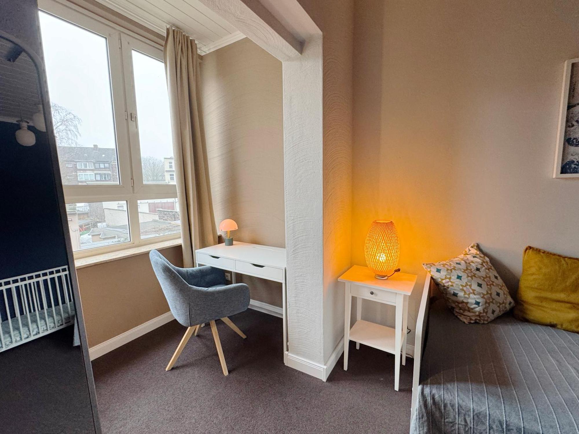 Huge Apartment With Sauna And Free Parking Дуйсбург Екстериор снимка